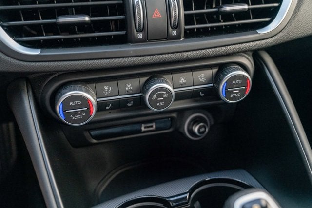 2023 Alfa Romeo Giulia Veloce