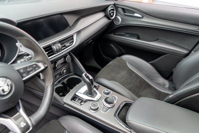 2024 Alfa Romeo Stelvio Quadrifoglio