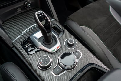 2024 Alfa Romeo Stelvio Quadrifoglio
