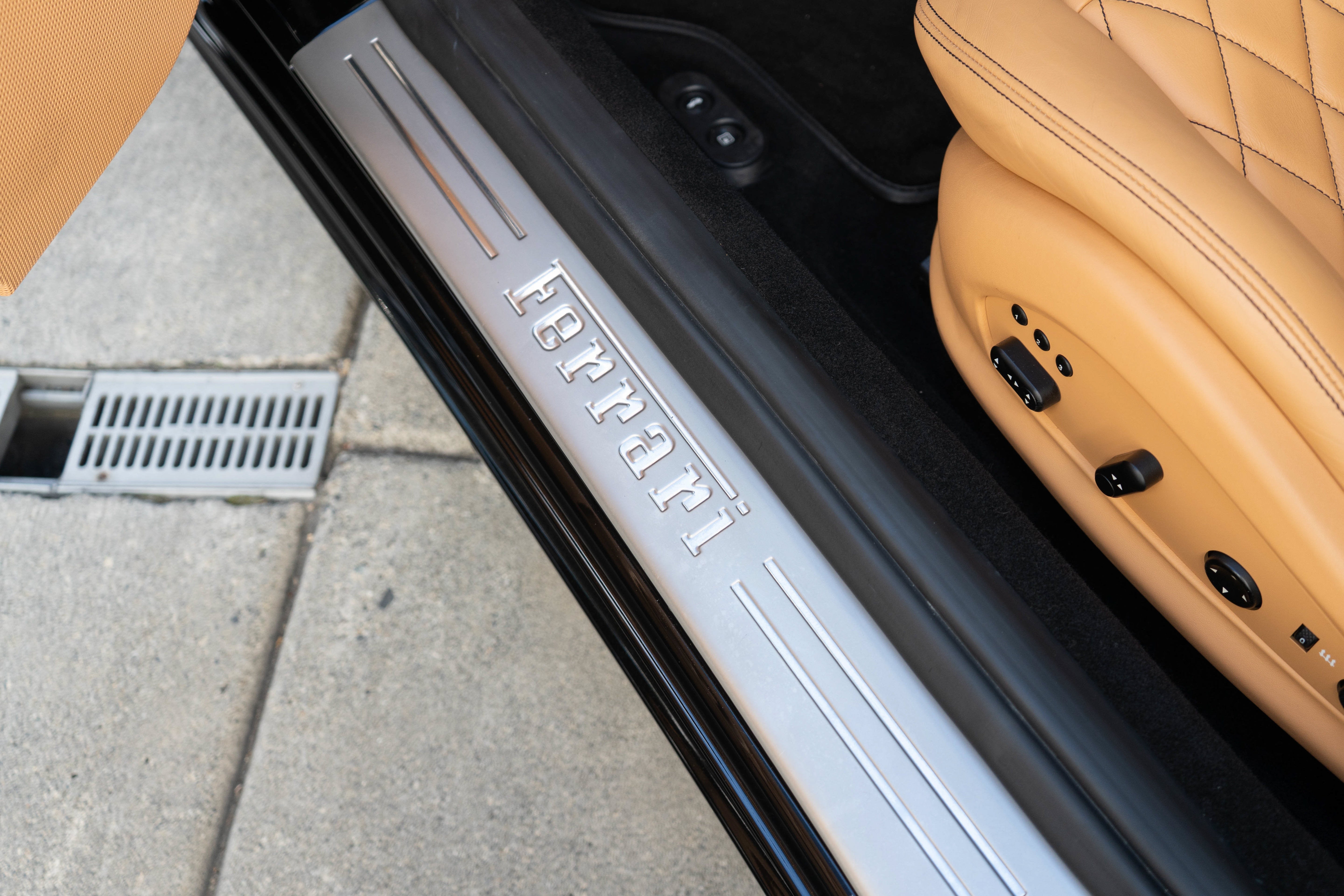 2011 Ferrari California 2dr Conv