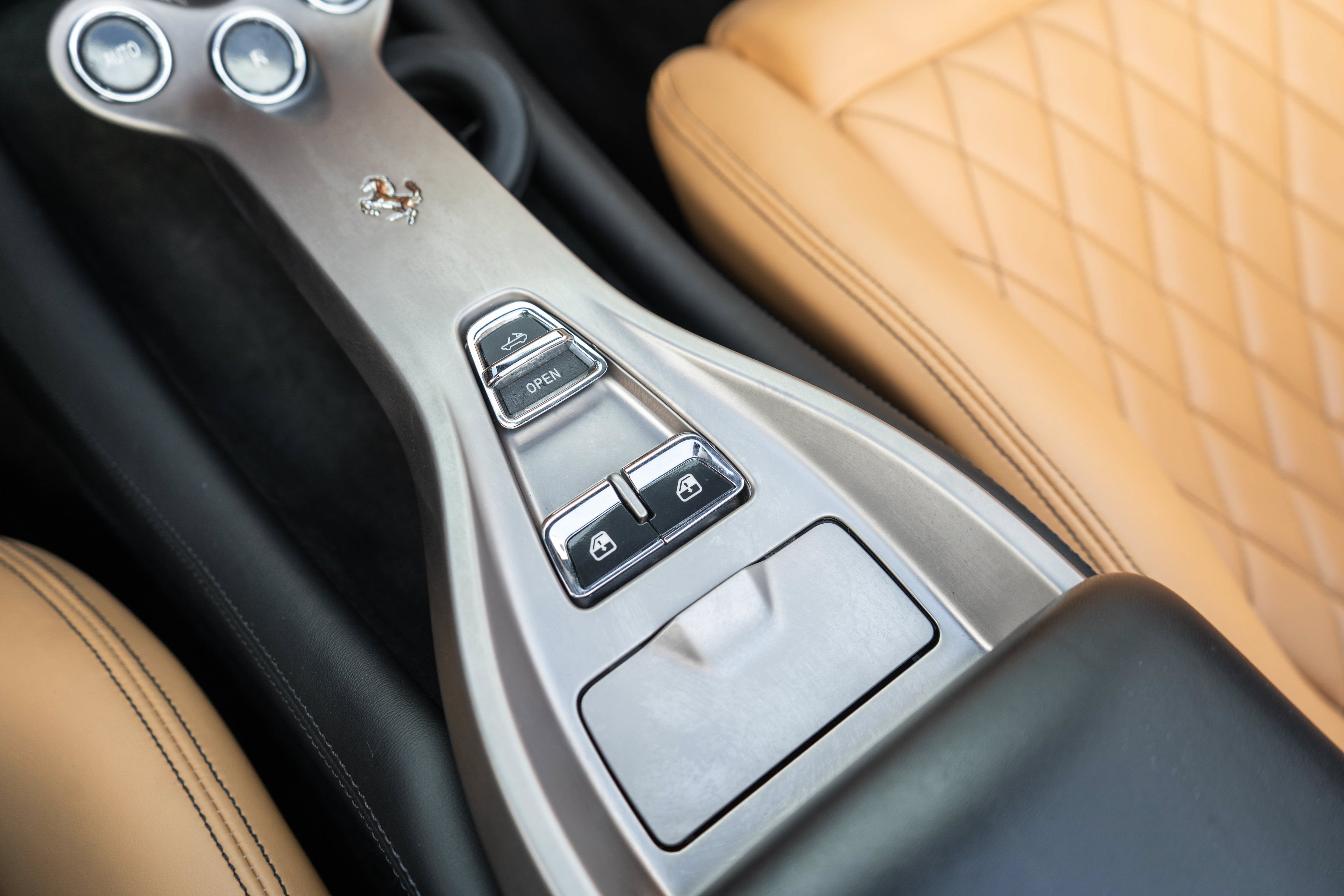 2011 Ferrari California 2dr Conv