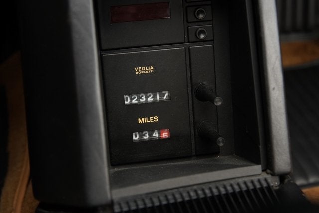 1985 Ferrari Testarossa Base