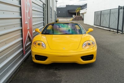 2001 Ferrari 360 Spider Base