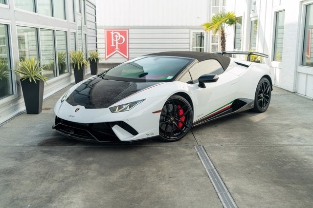 2019 Lamborghini Huracan Performante