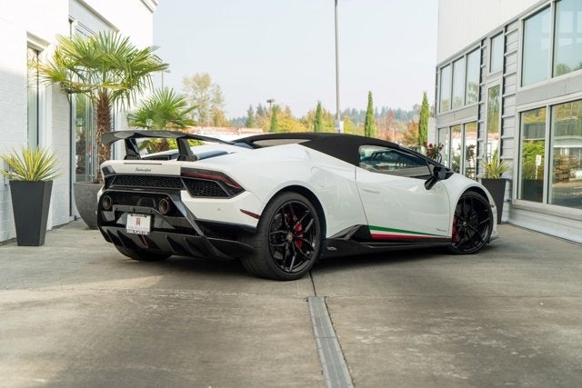 2019 Lamborghini Huracan Performante