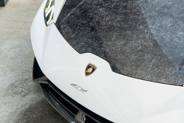 2019 Lamborghini Huracan Performante