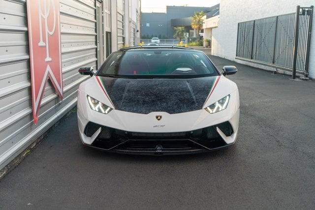 2019 Lamborghini Huracan Performante