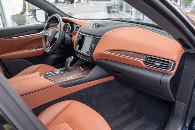 2022 Maserati Levante Modena