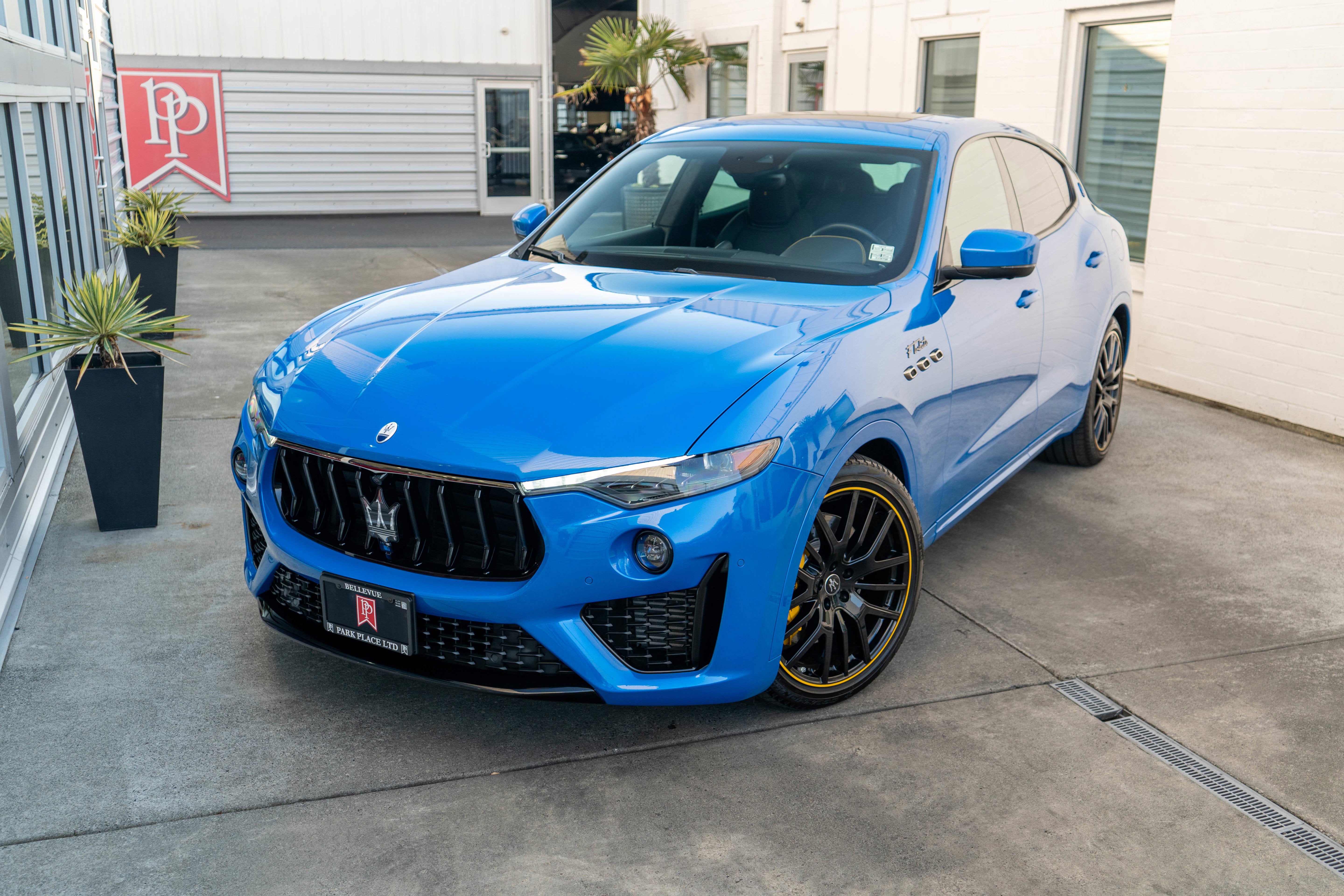 2022 Maserati Levante Tributo