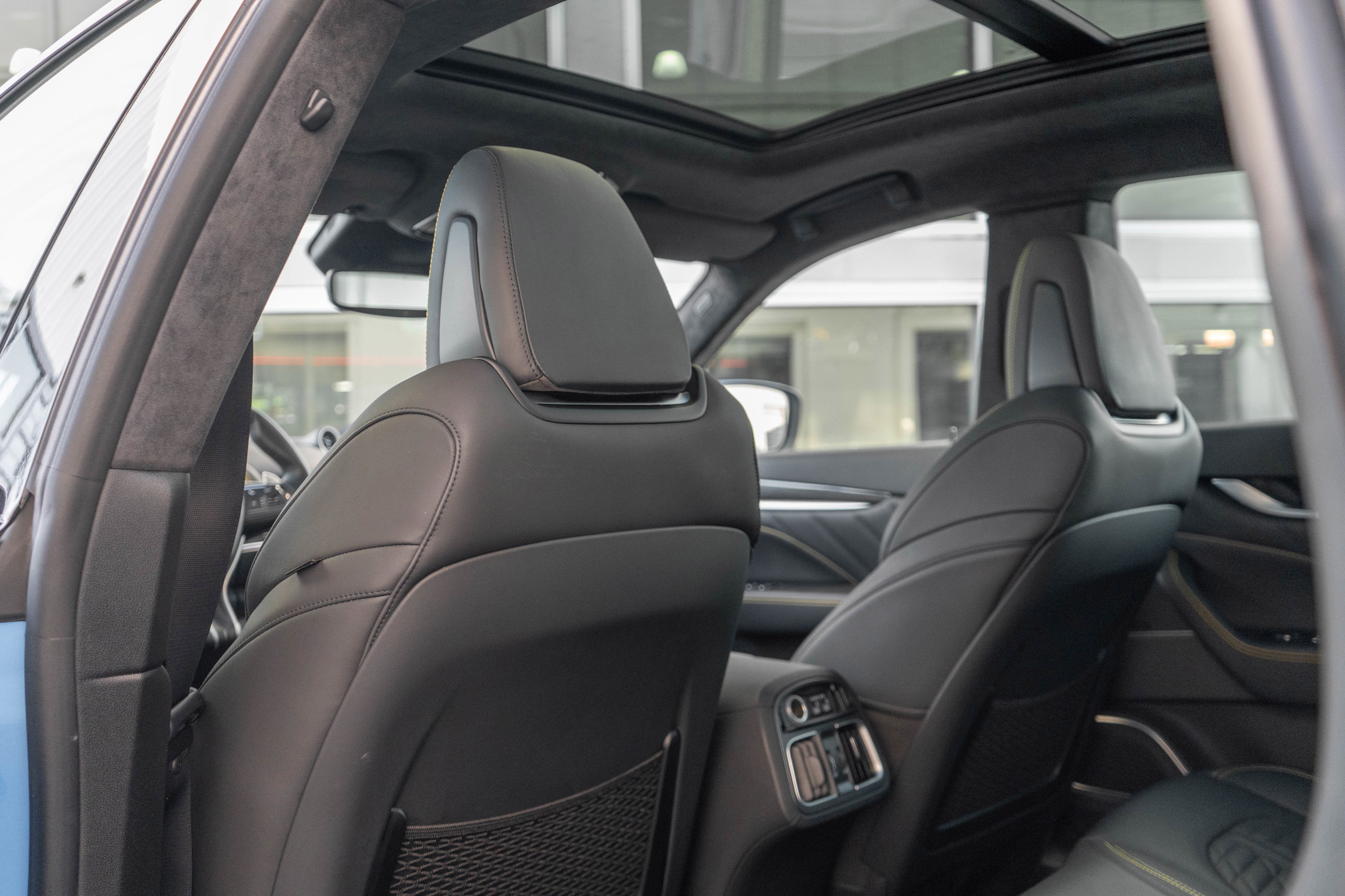 2022 Maserati Levante Tributo