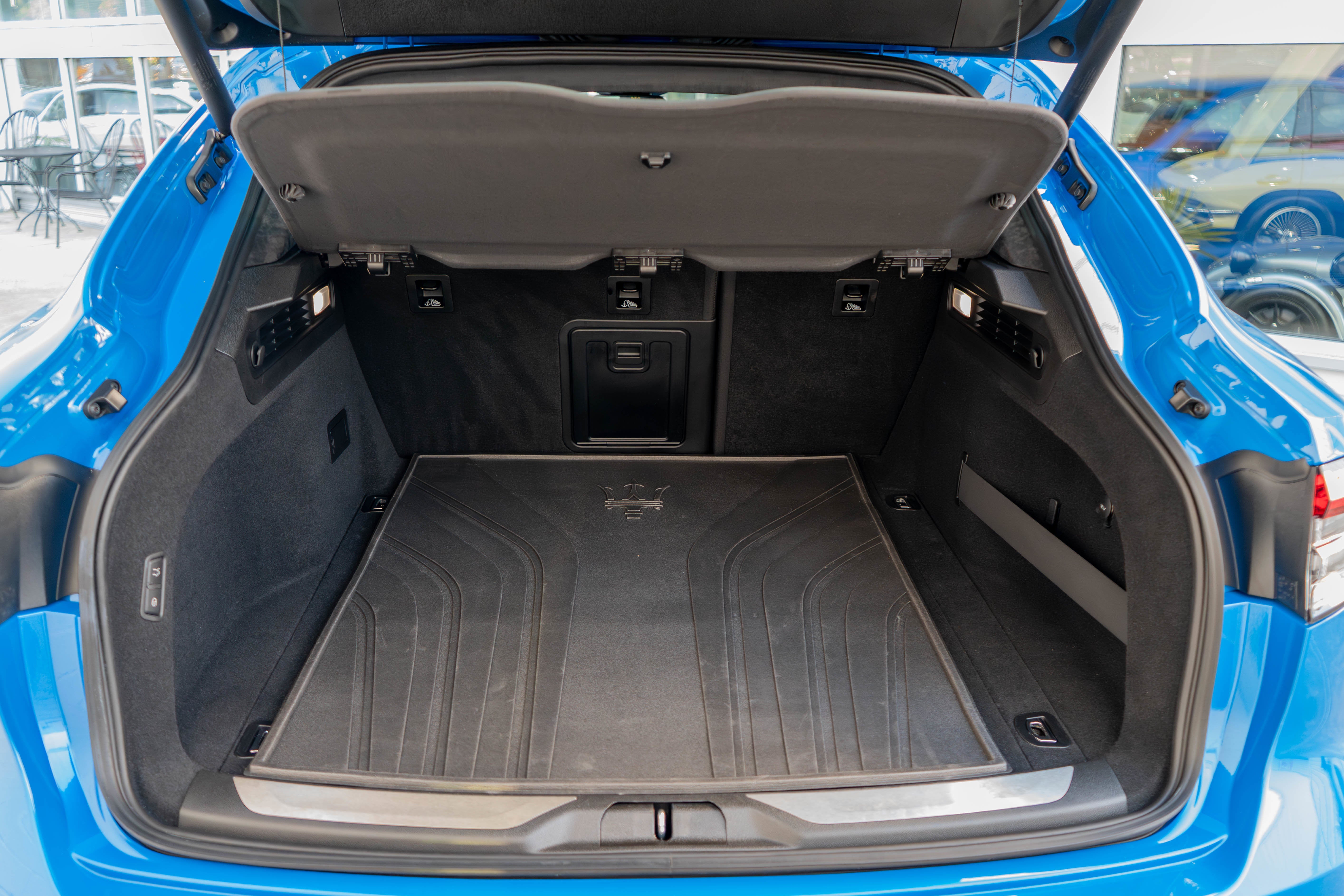 2022 Maserati Levante Tributo