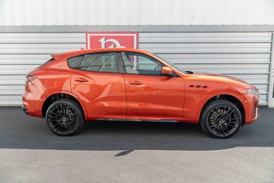 2022 Maserati Levante Trofeo
