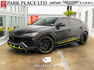 2021 Lamborghini Urus Graphite Capsule