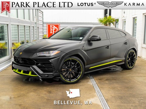 2021 Lamborghini Urus Graphite Capsule