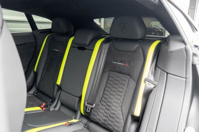 2021 Lamborghini Urus Graphite Capsule