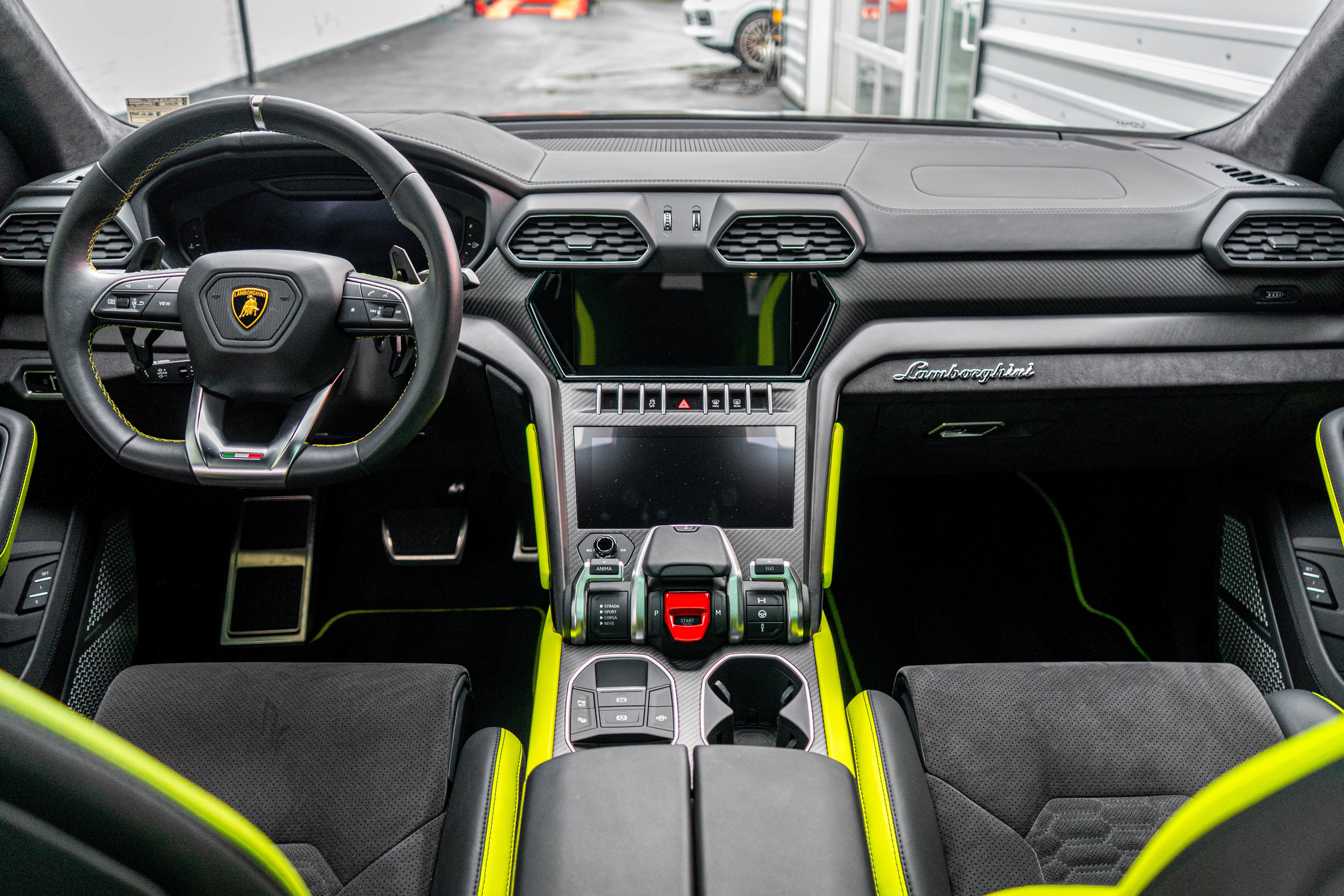 2021 Lamborghini Urus Graphite Capsule