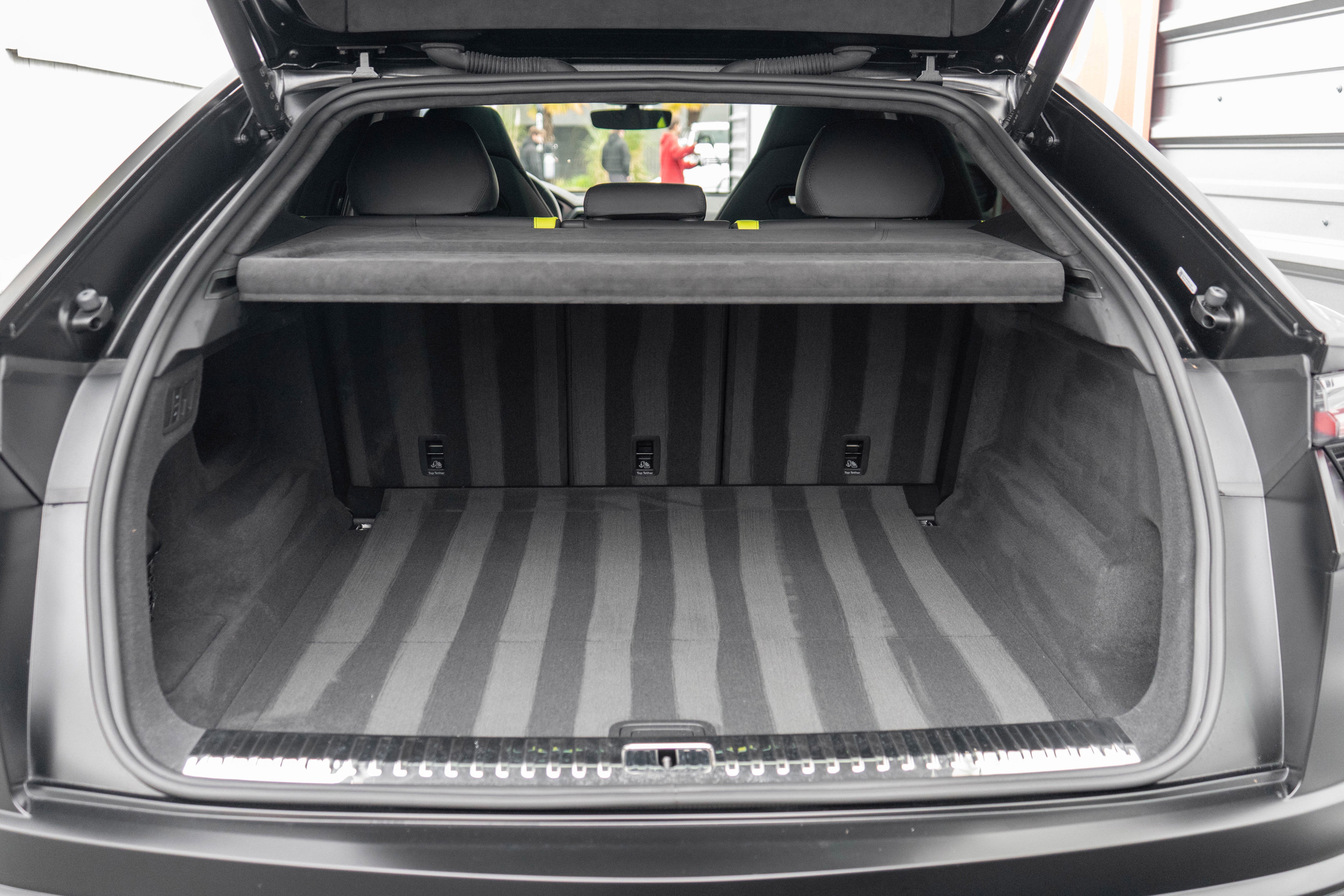2021 Lamborghini Urus Graphite Capsule