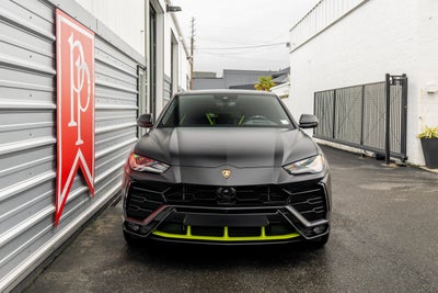 2021 Lamborghini Urus Graphite Capsule