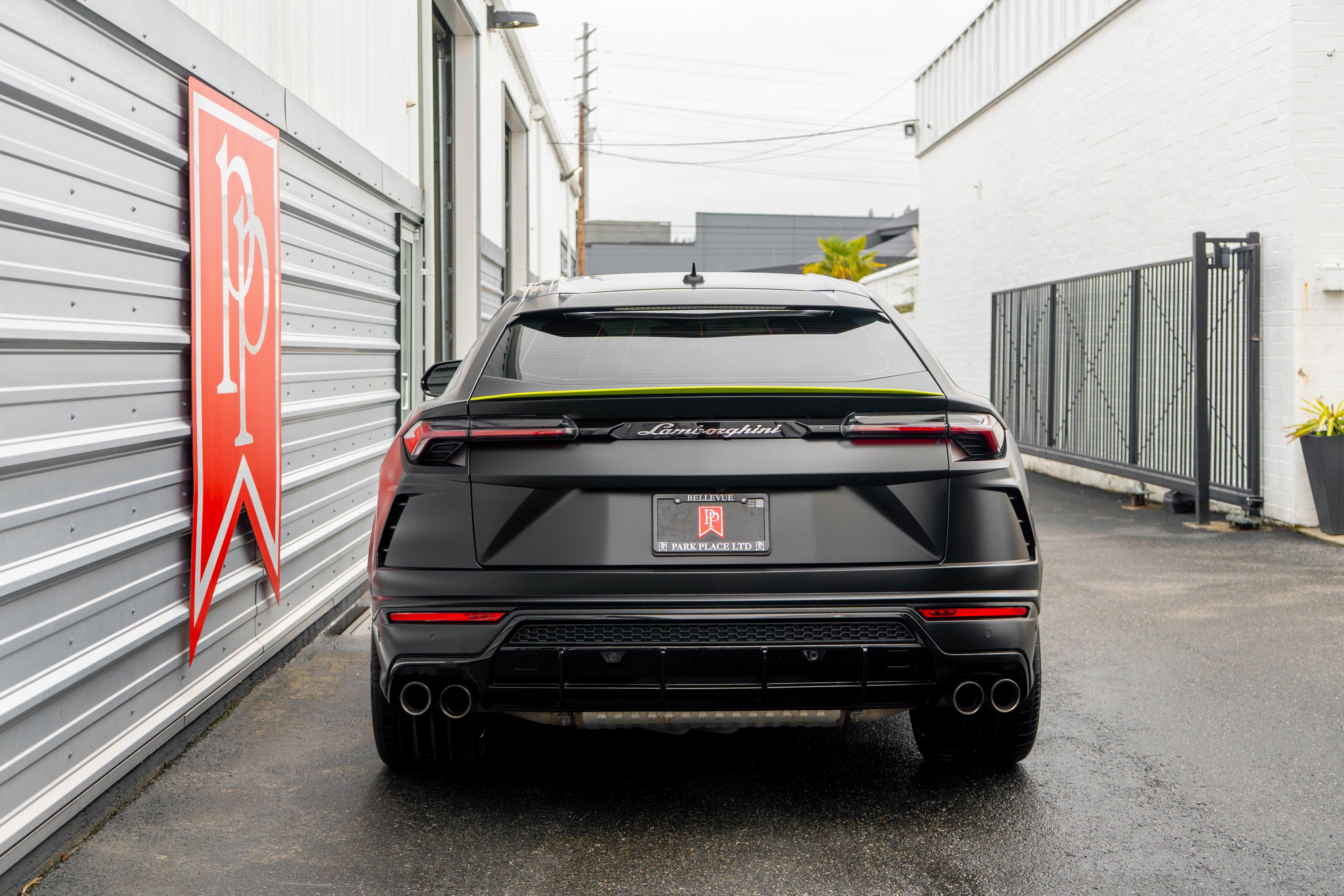 2021 Lamborghini Urus Graphite Capsule