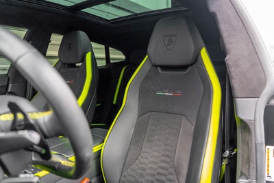 2021 Lamborghini Urus Graphite Capsule