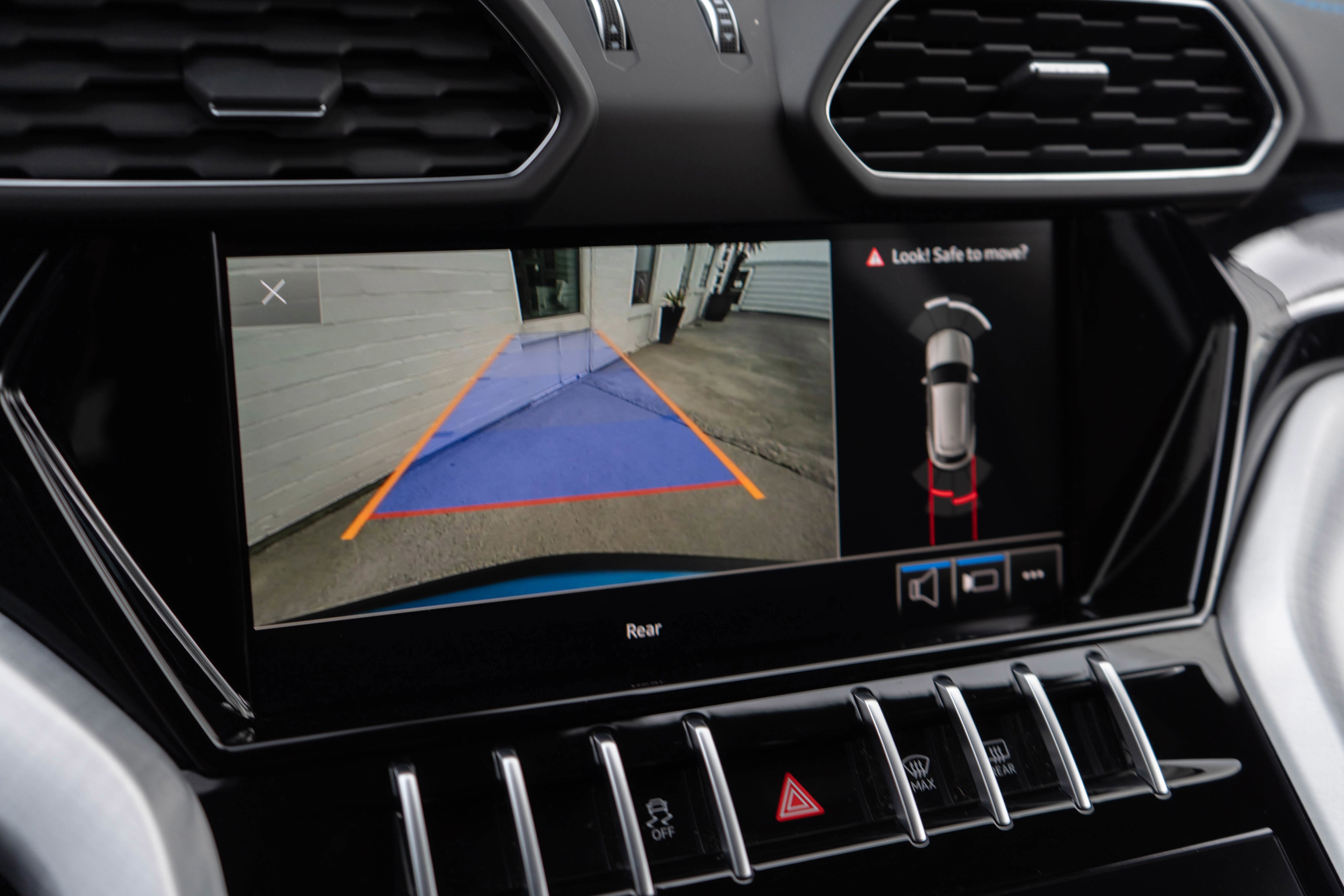 2021 Lamborghini Urus AWD