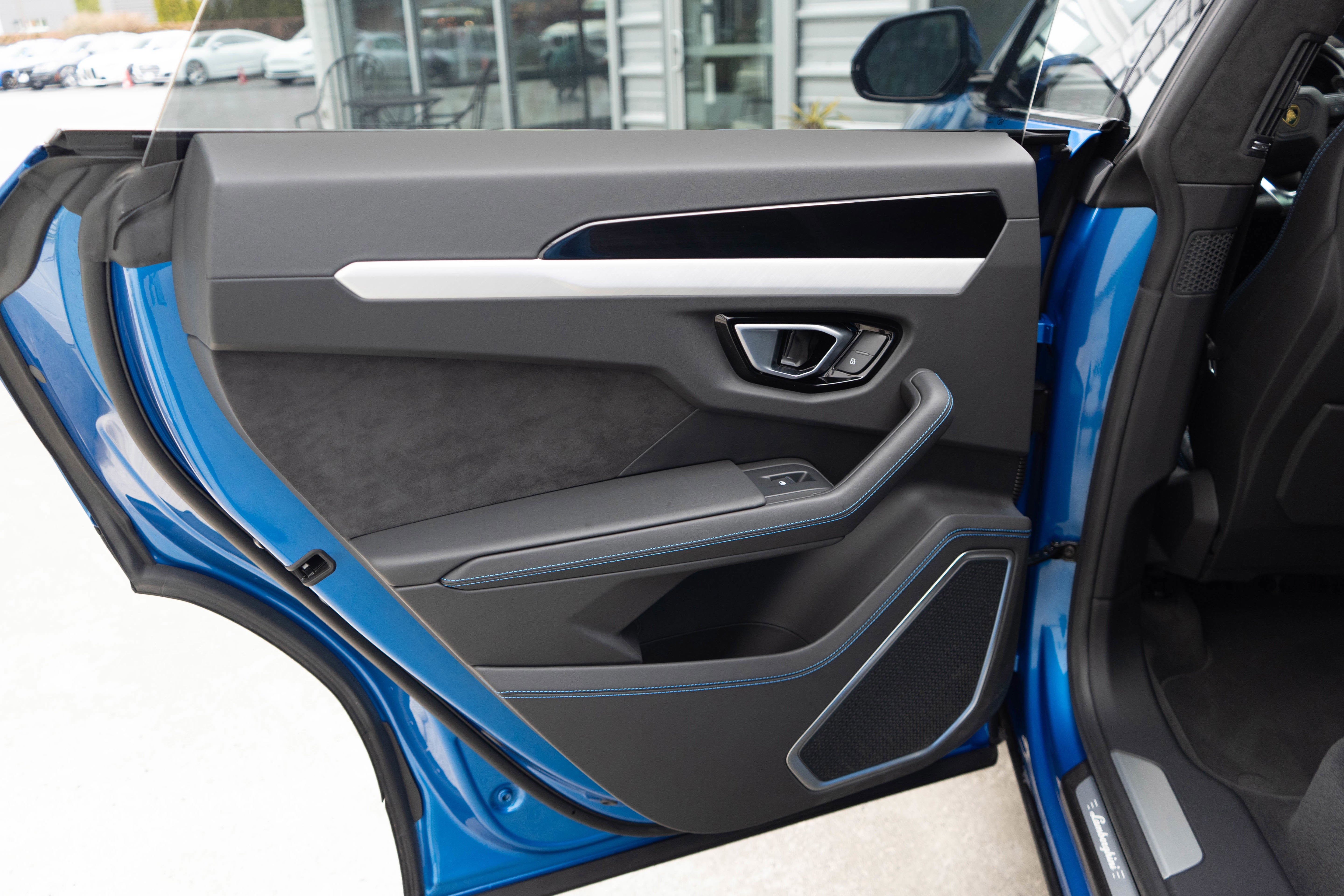 2021 Lamborghini Urus AWD