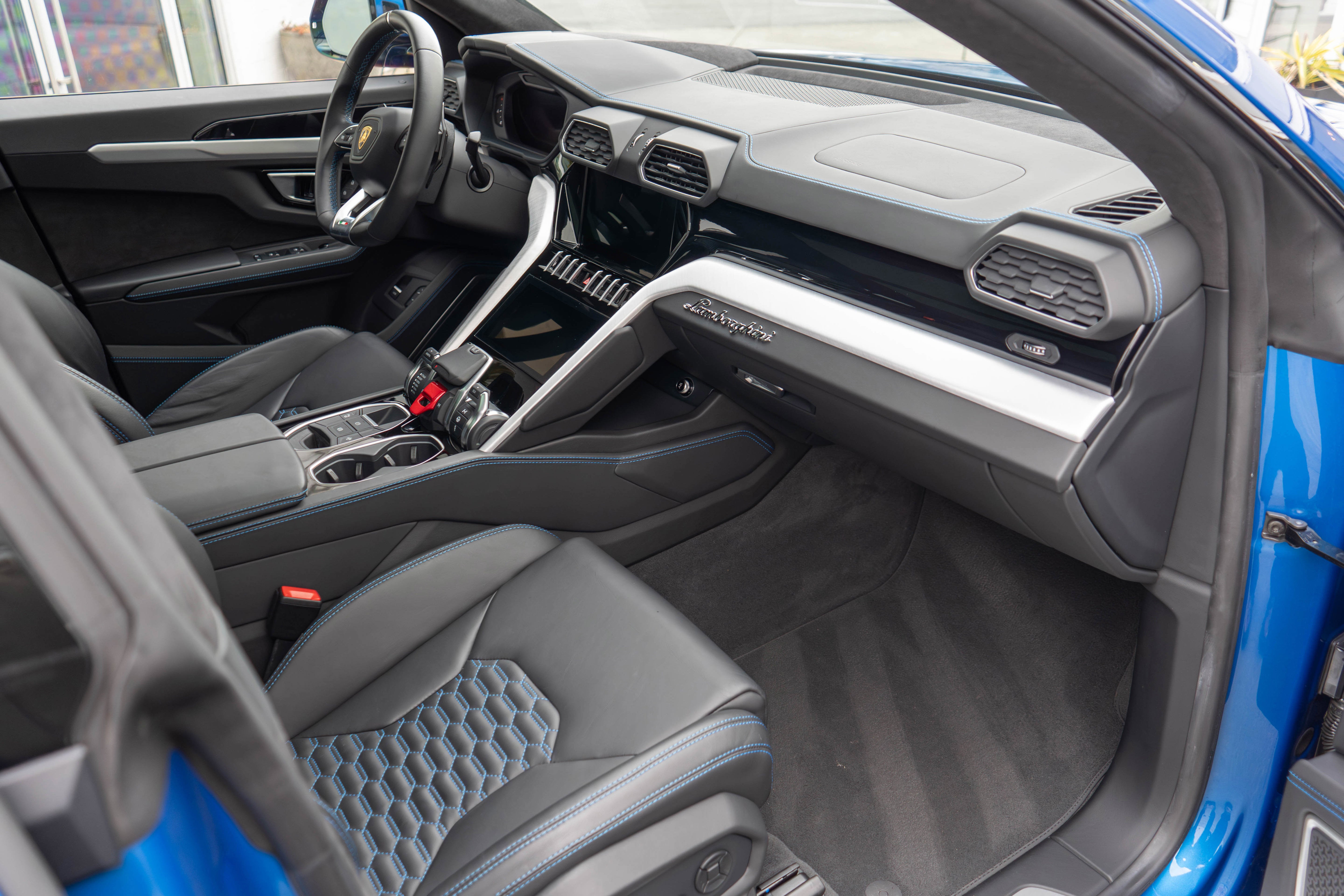 2021 Lamborghini Urus AWD