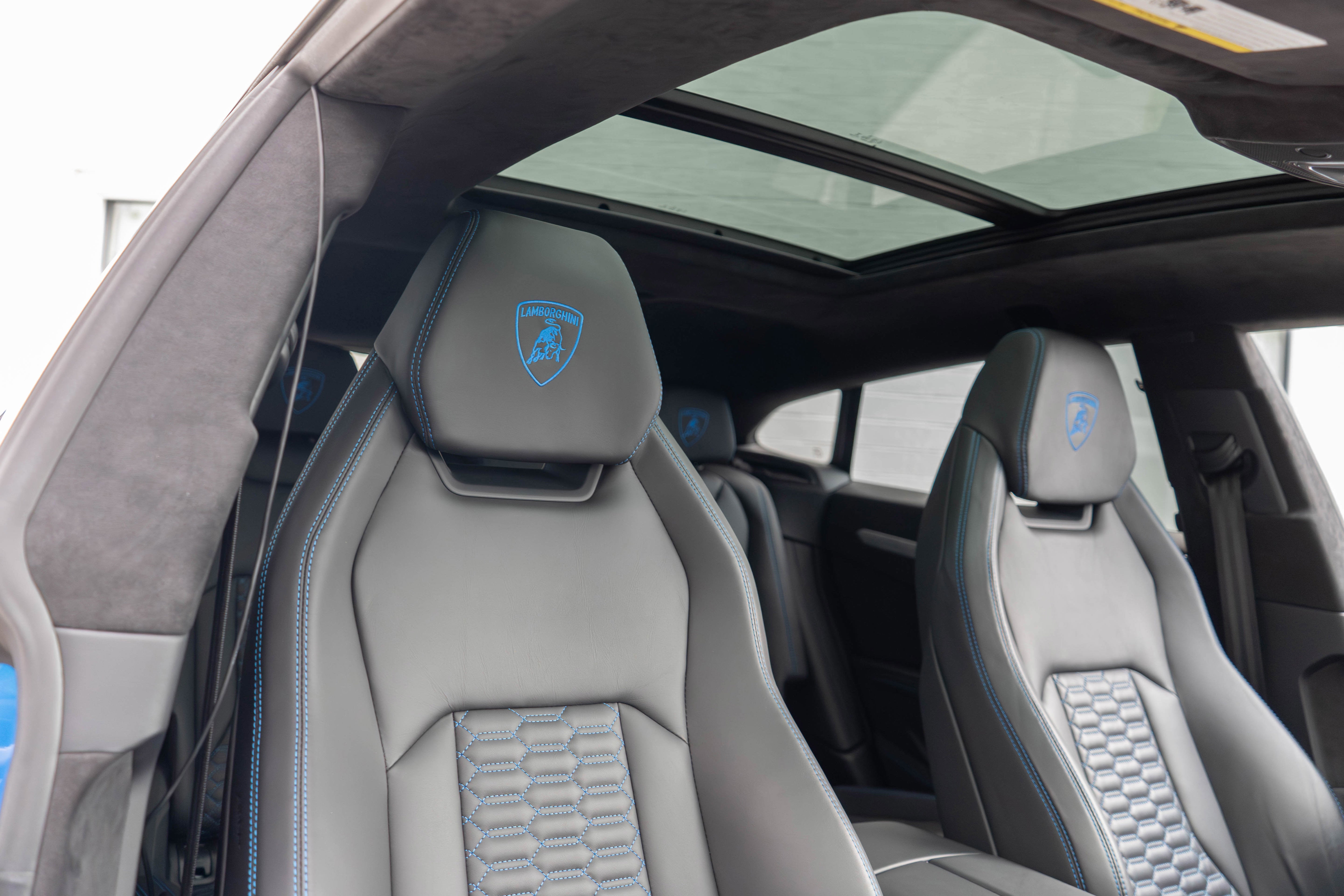 2021 Lamborghini Urus AWD