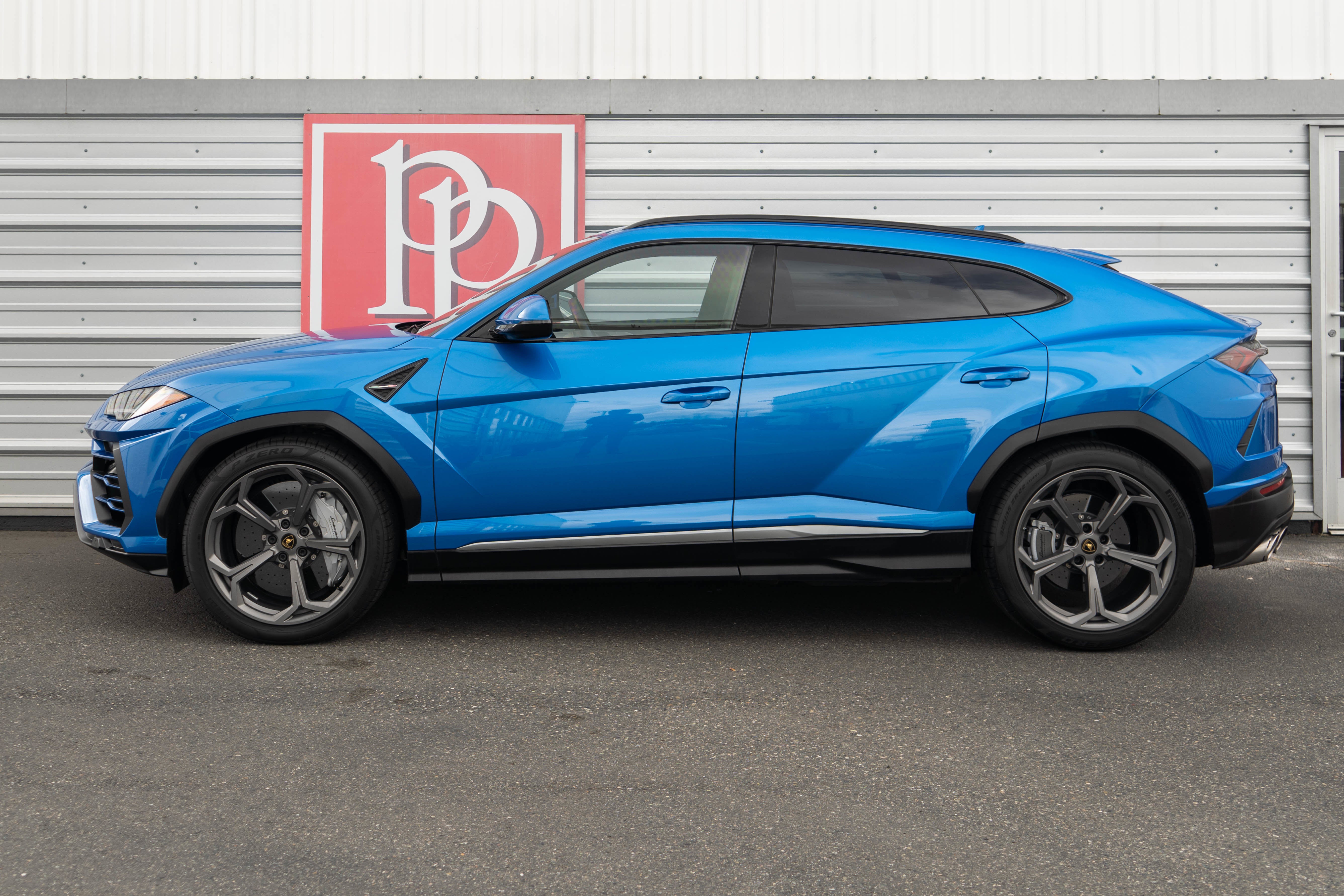 2021 Lamborghini Urus AWD