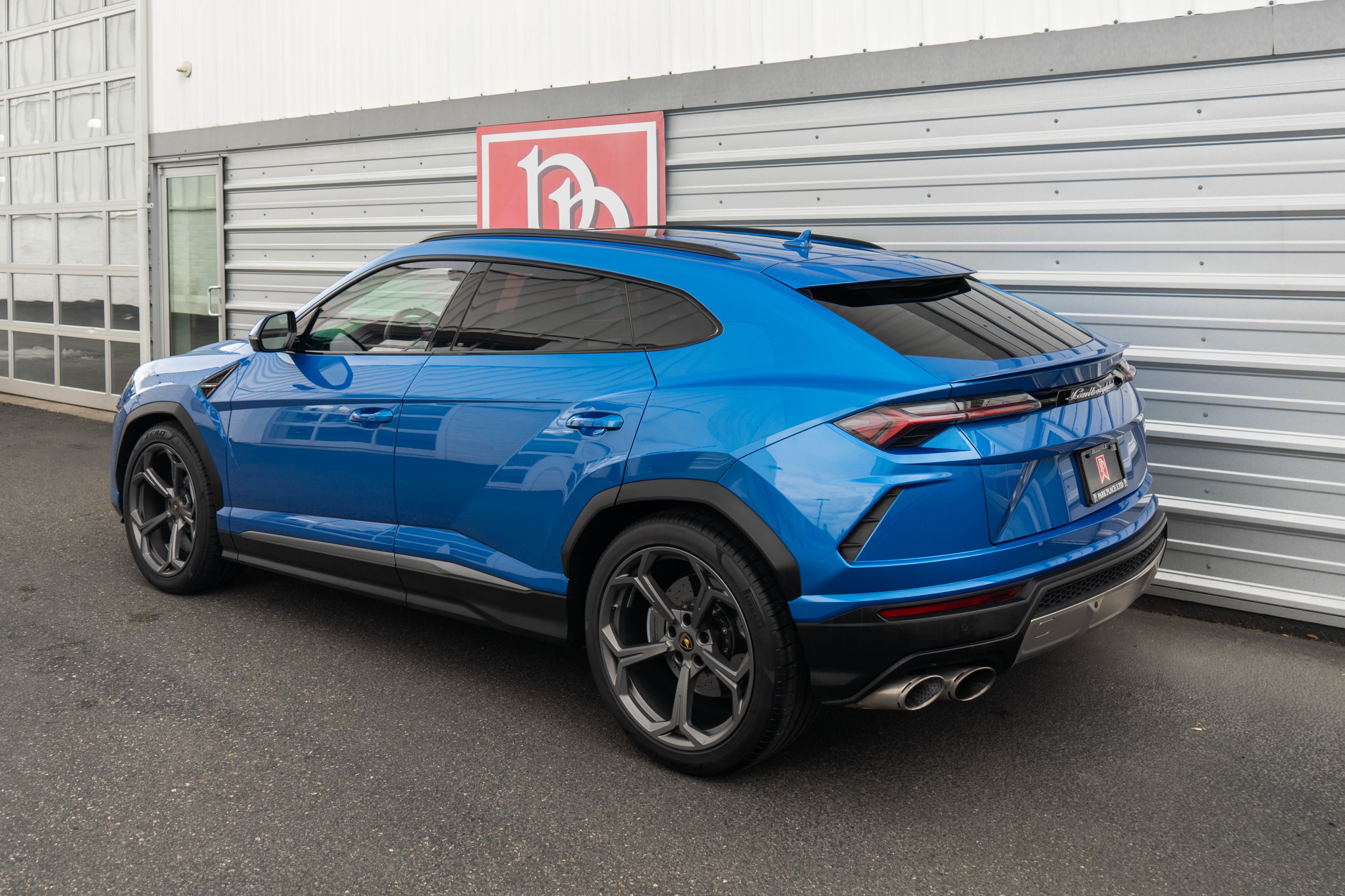 2021 Lamborghini Urus AWD