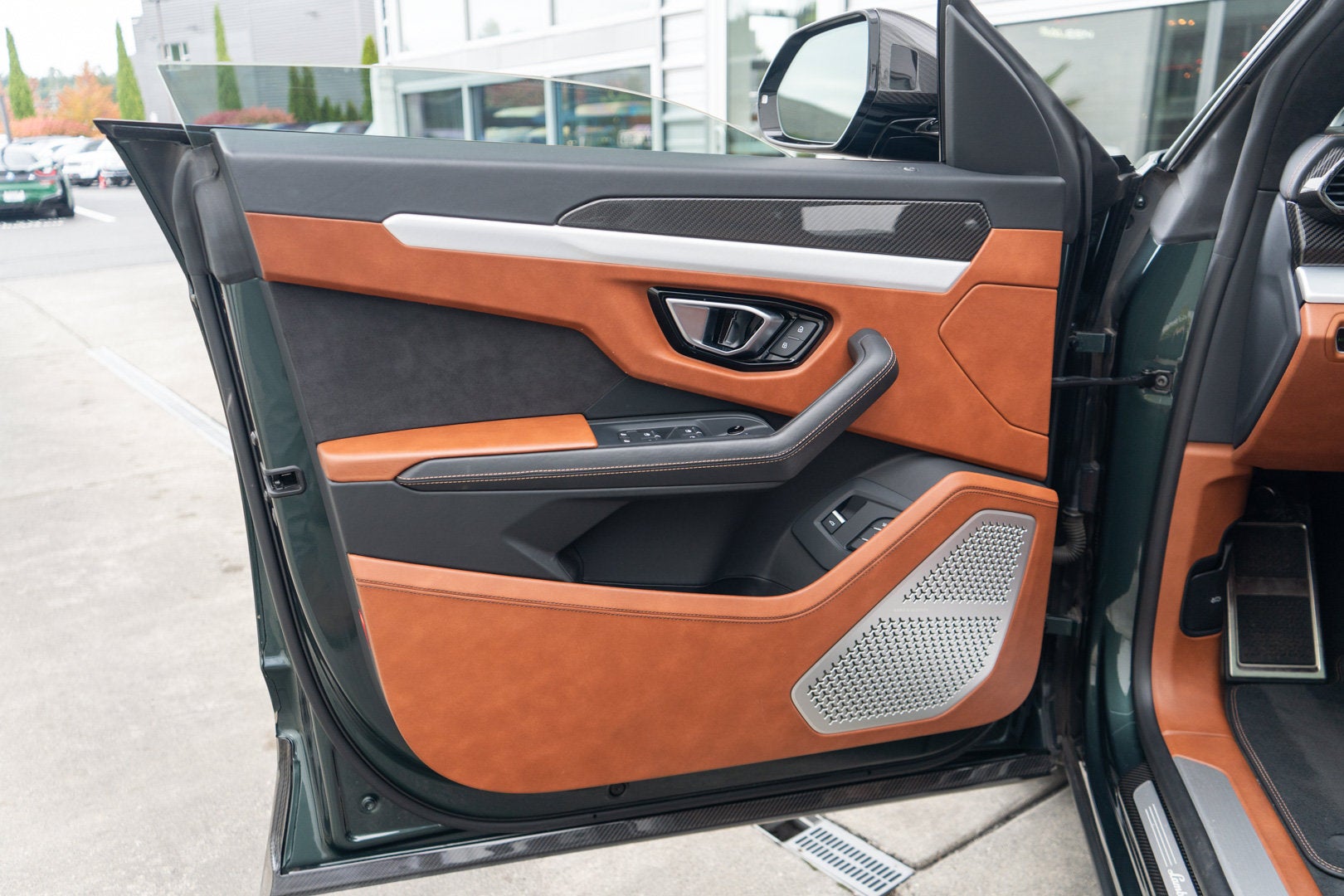 2022 Lamborghini Urus AWD