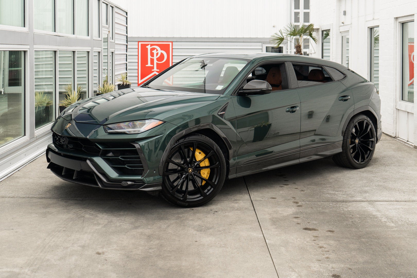 2022 Lamborghini Urus AWD