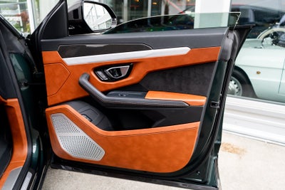 2022 Lamborghini Urus AWD