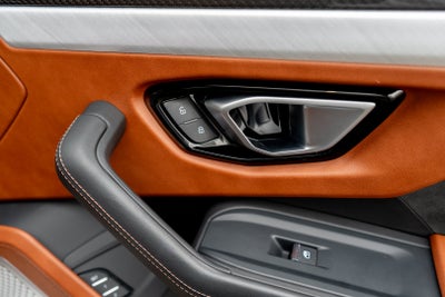 2022 Lamborghini Urus AWD