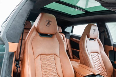 2022 Lamborghini Urus AWD