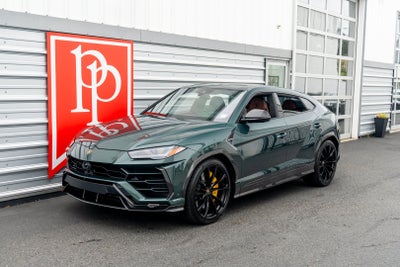 2022 Lamborghini Urus AWD