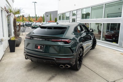 2022 Lamborghini Urus AWD