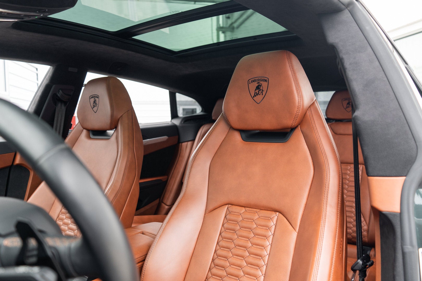 2022 Lamborghini Urus AWD