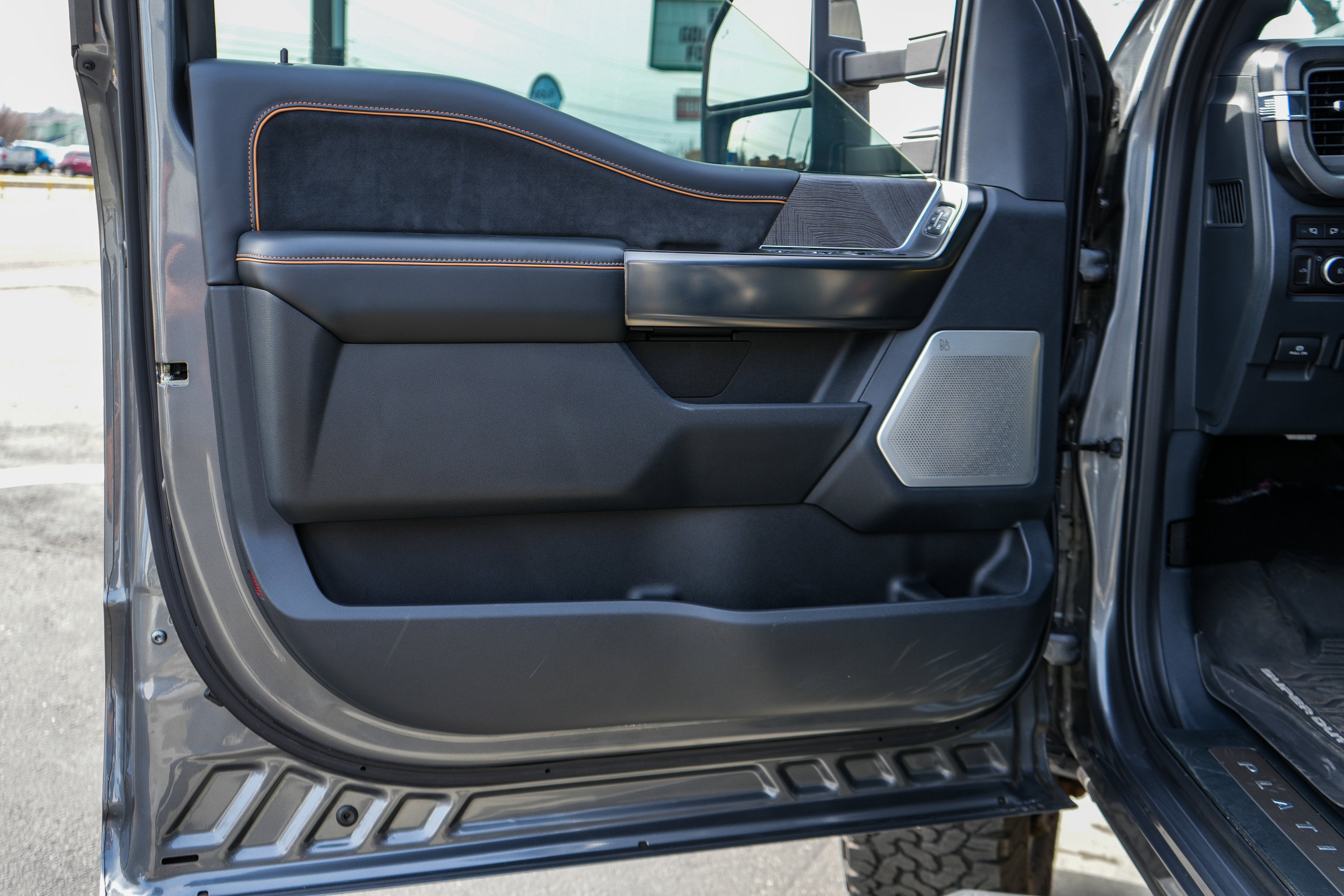 2024 Ford Super Duty F-250 SRW Platinum