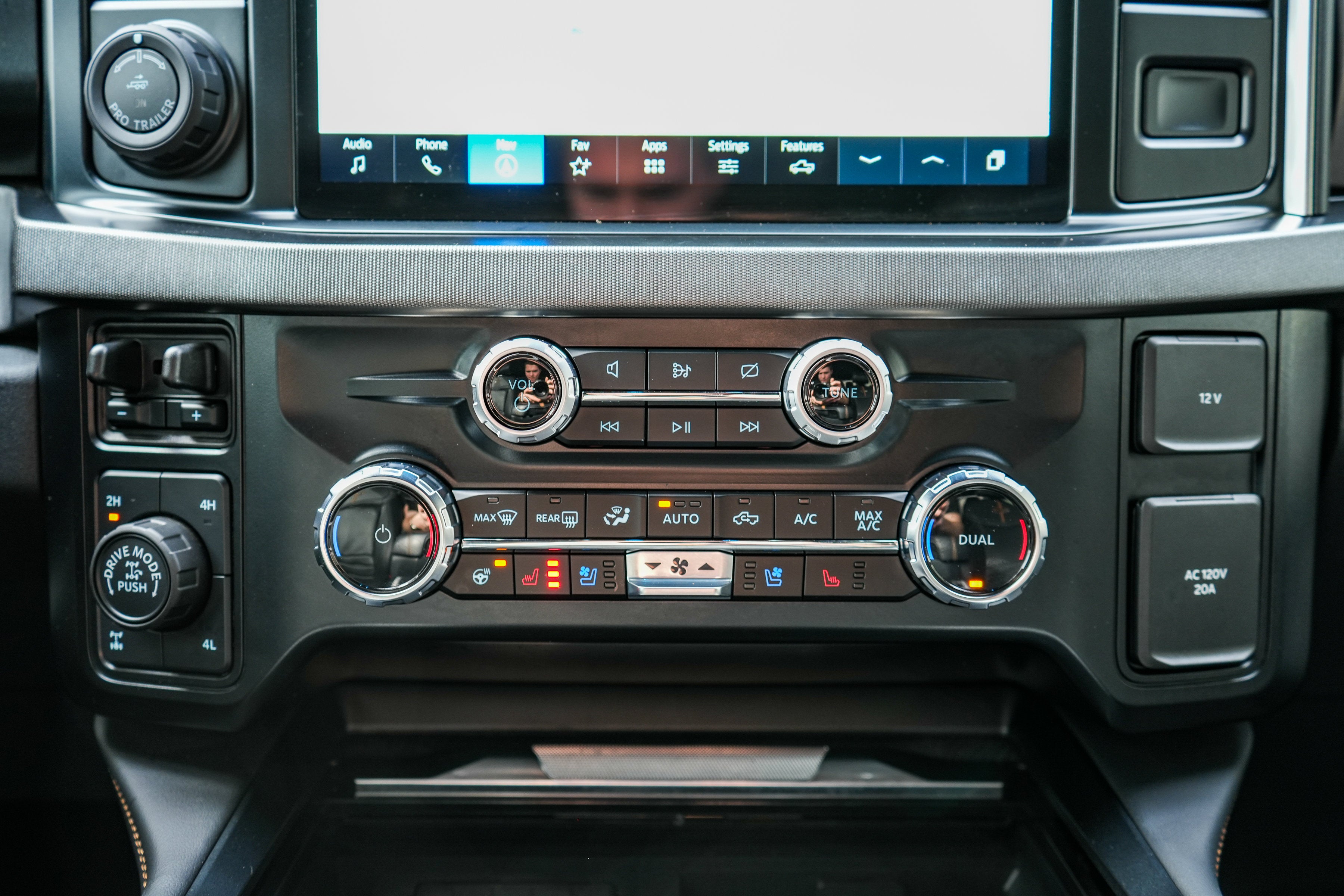 2024 Ford Super Duty F-250 SRW Platinum