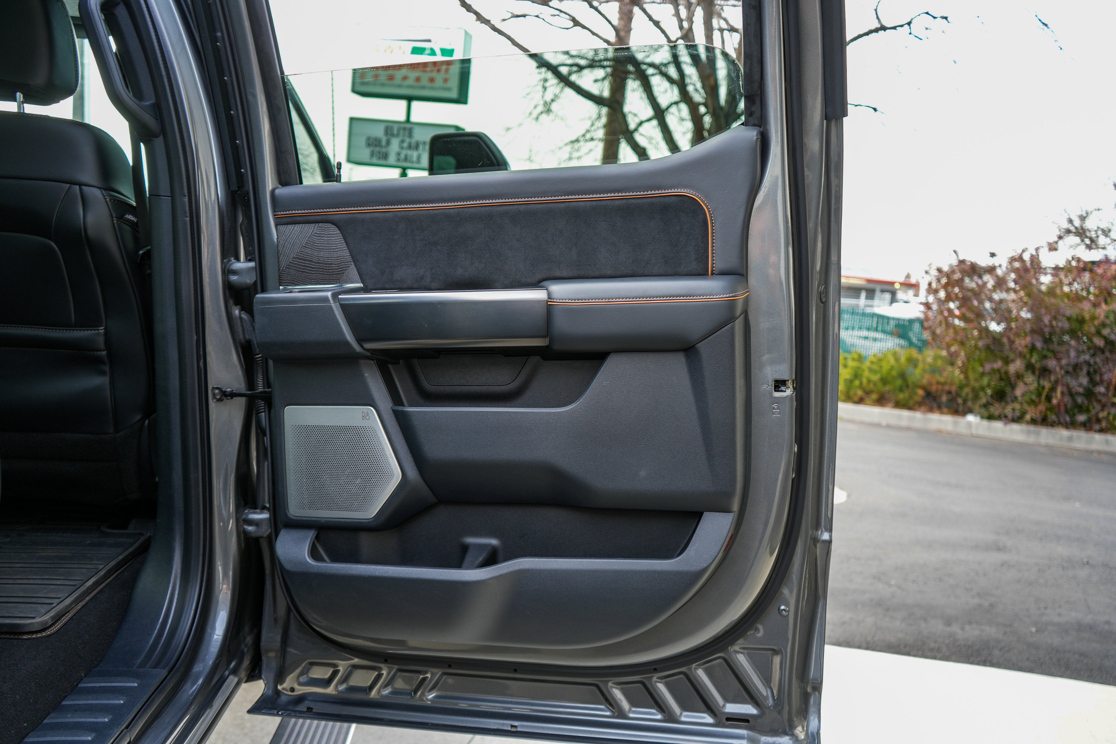 2024 Ford Super Duty F-250 SRW Platinum