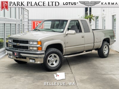 1998 Chevrolet C/K 2500 HD Ext Cab 141.5" WB 4WD C6P