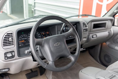 1998 Chevrolet C/K 2500 HD Ext Cab 141.5" WB 4WD C6P