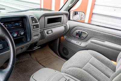 1998 Chevrolet C/K 2500 HD Ext Cab 141.5" WB 4WD C6P
