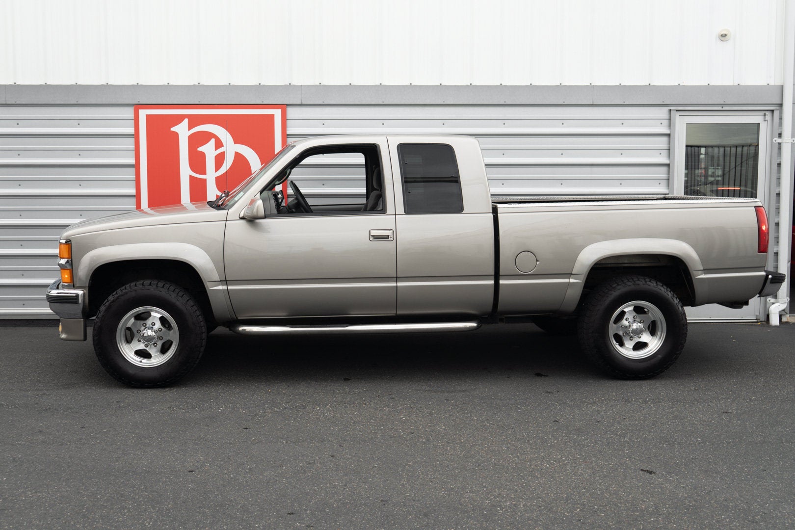 1998 Chevrolet C/K 2500 HD Ext Cab 141.5" WB 4WD C6P