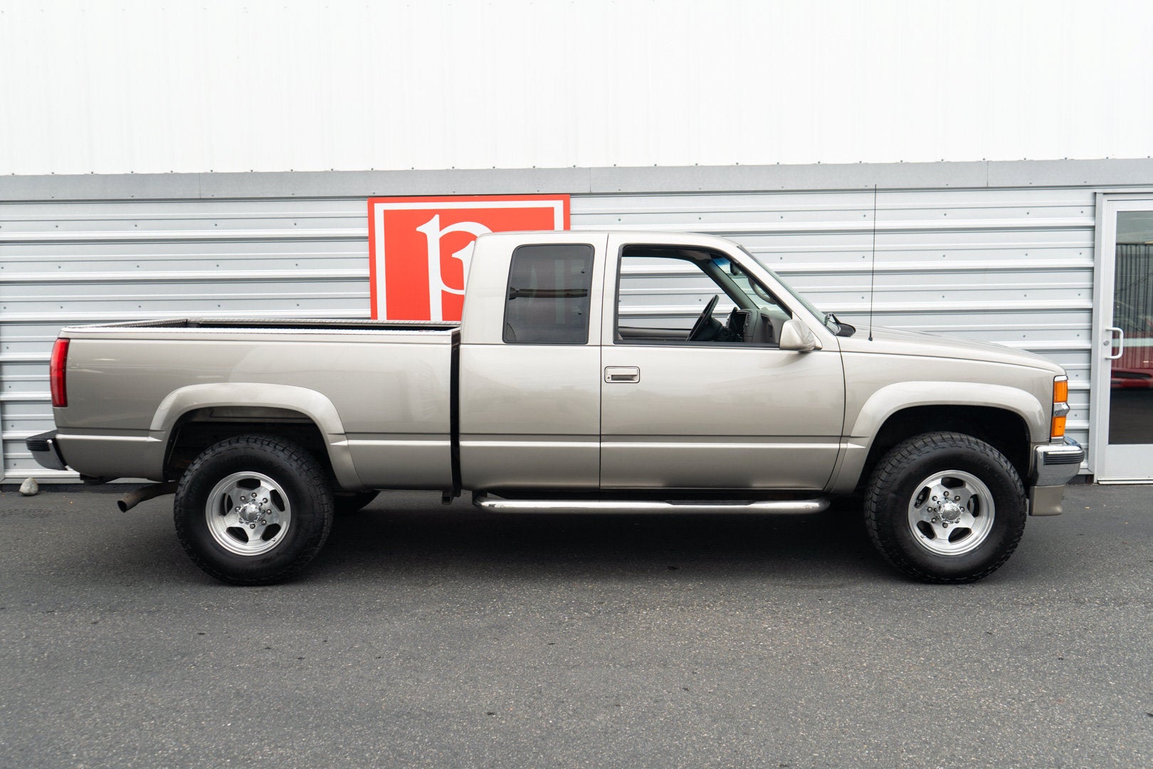 1998 Chevrolet C/K 2500 HD Ext Cab 141.5" WB 4WD C6P