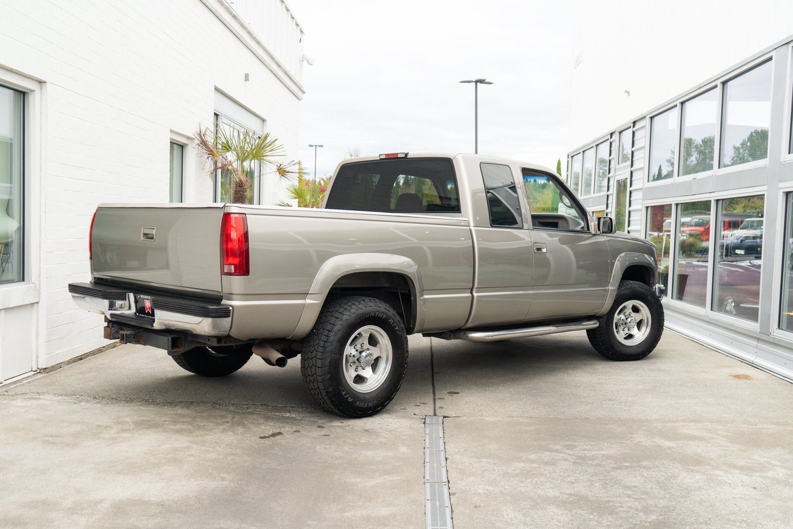 1998 Chevrolet C/K 2500 HD Ext Cab 141.5" WB 4WD C6P