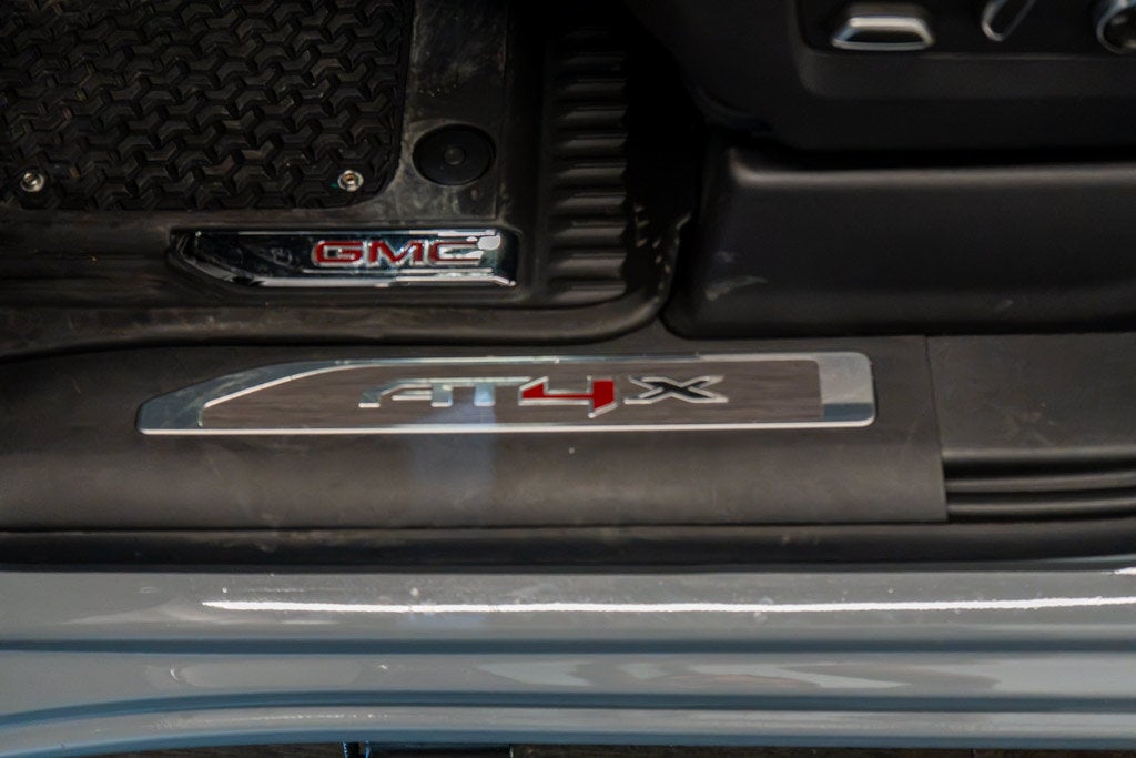 2025 GMC Sierra 2500HD AT4X