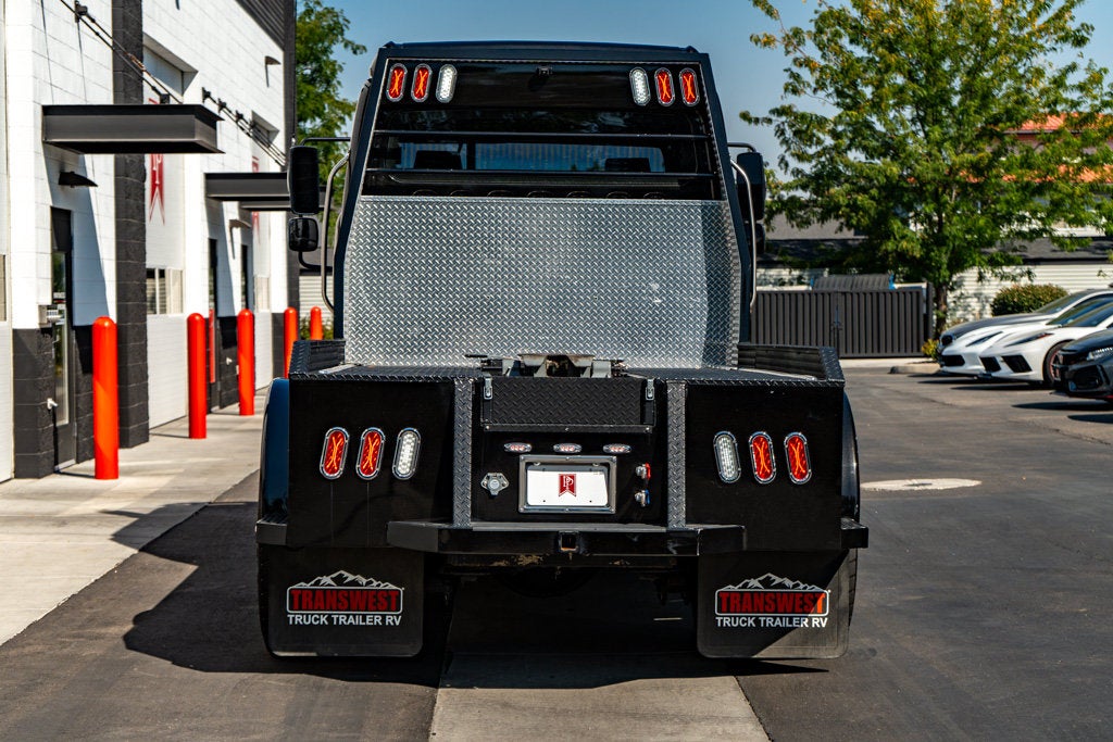 2022 Freightliner M2-112 Summit Hauler