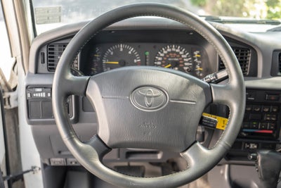 1995 Toyota Land Cruiser 4dr 4WD